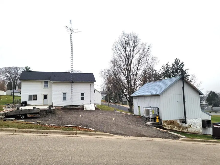 213 East Street, Argyle, WI 53504 - #3