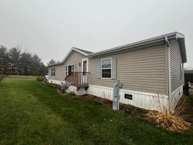 2216 Edgeview Drive, Monroe, WI 53566 - Image #1