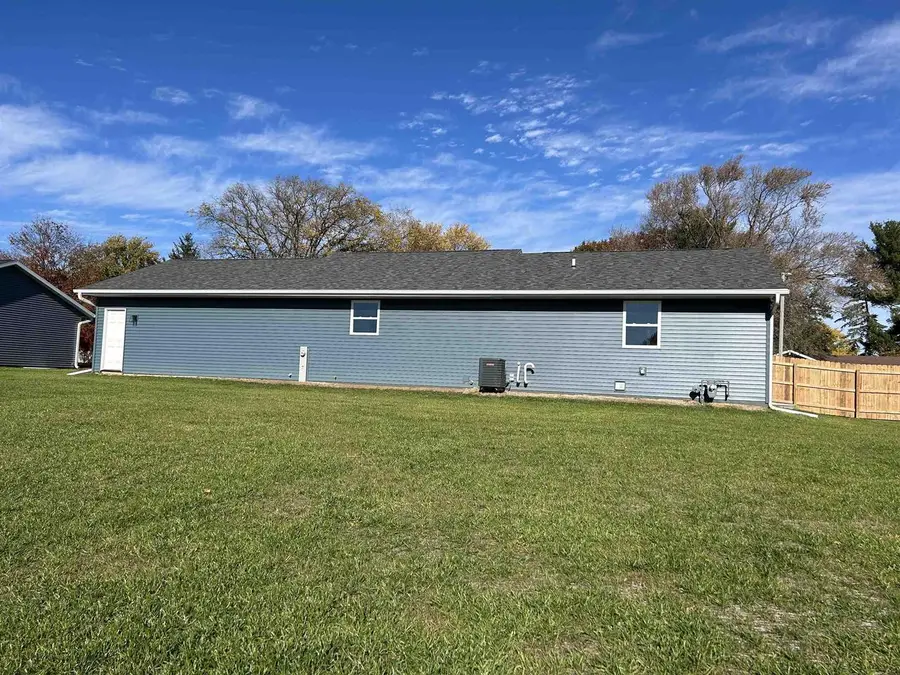 2405 Harvard Drive, Janesville, WI 53548 - Image #2