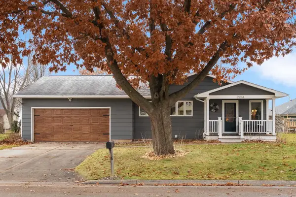 2214 Woodside Drive, Cross Plains, WI 53528