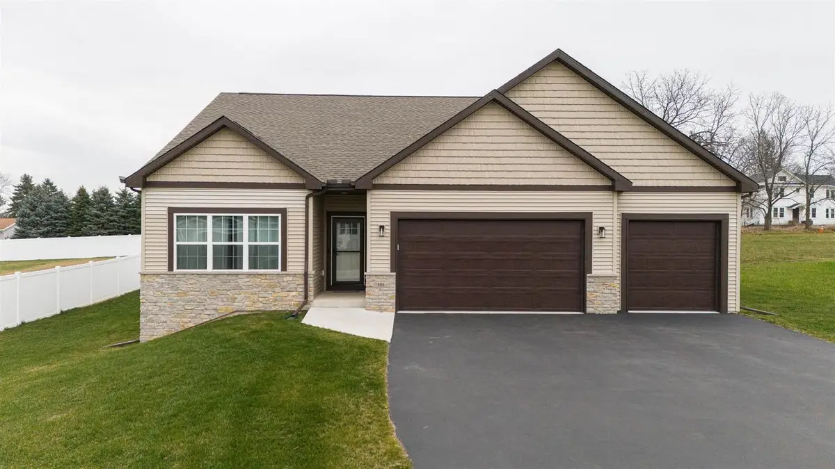 501 Teri Lee Lane, Orfordville, WI 53576 - Image #1