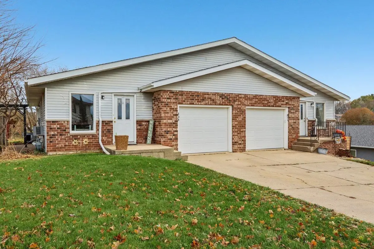 209 211 Buechner Drive, Mount Horeb, WI 53572 - Image #1