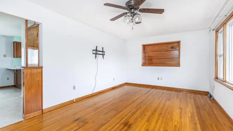 263 Saint Ann Avenue, Dickeyville, WI 53808 - Image #2