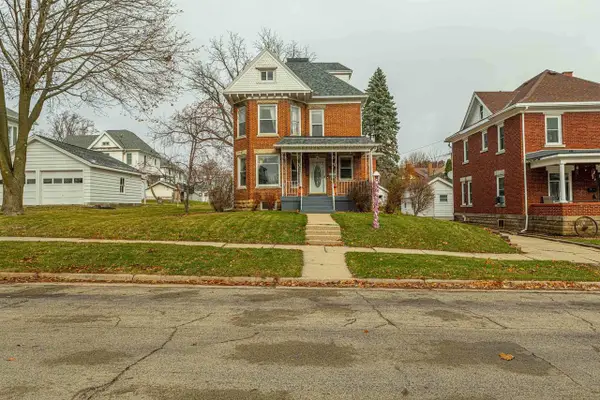 2113 11th Street, Monroe, WI 53566