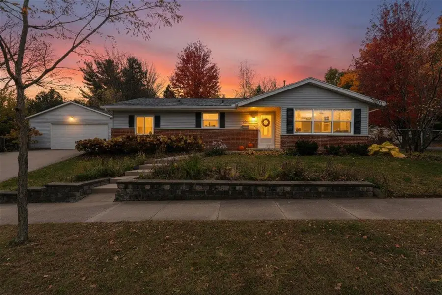 1121 Winn Trail, Madison, WI 53704 - Image #2