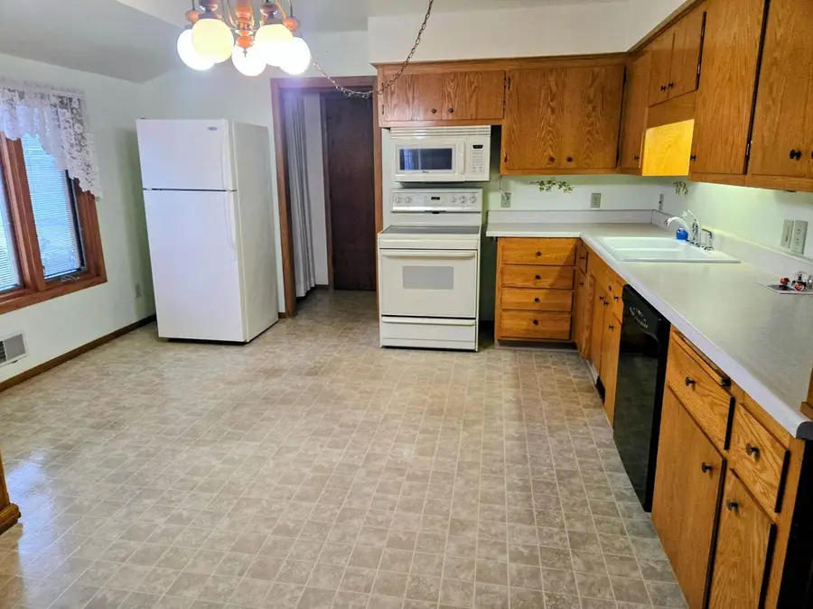 29 Lawndale Avenue, Ripon, WI 54971 - Image #3