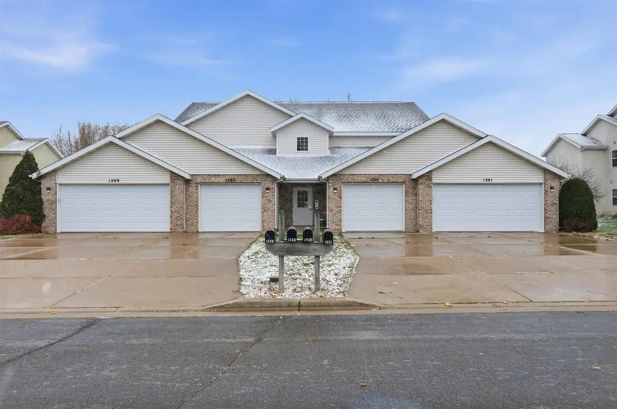 1201-1209 Stonewood Crossing, Sun Prairie, WI 53590 - Image #1
