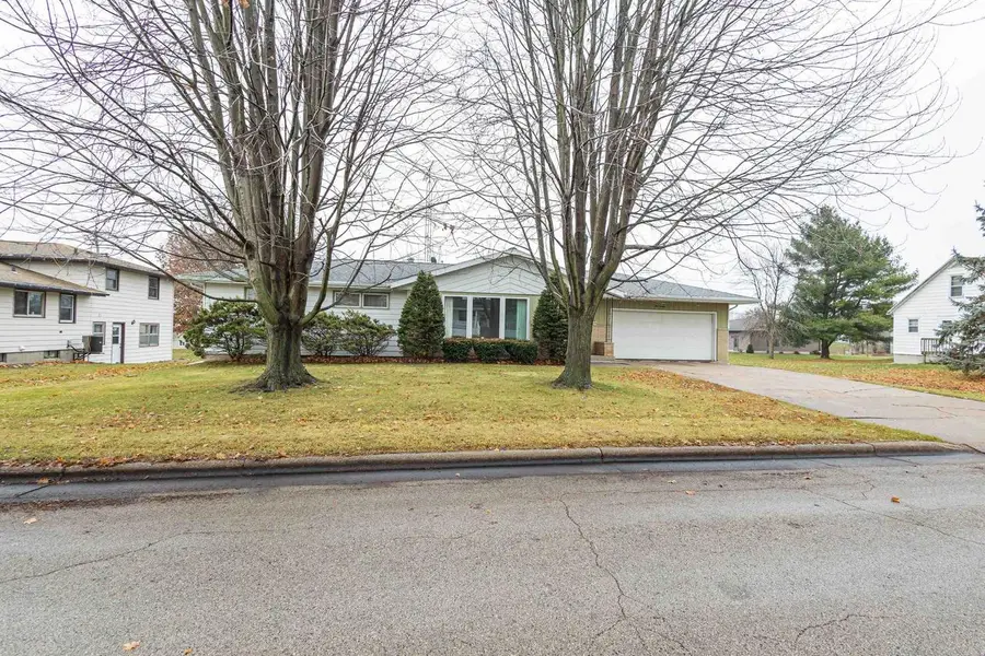 516 N Washington Street, Cuba City, WI 53807 - Image #2