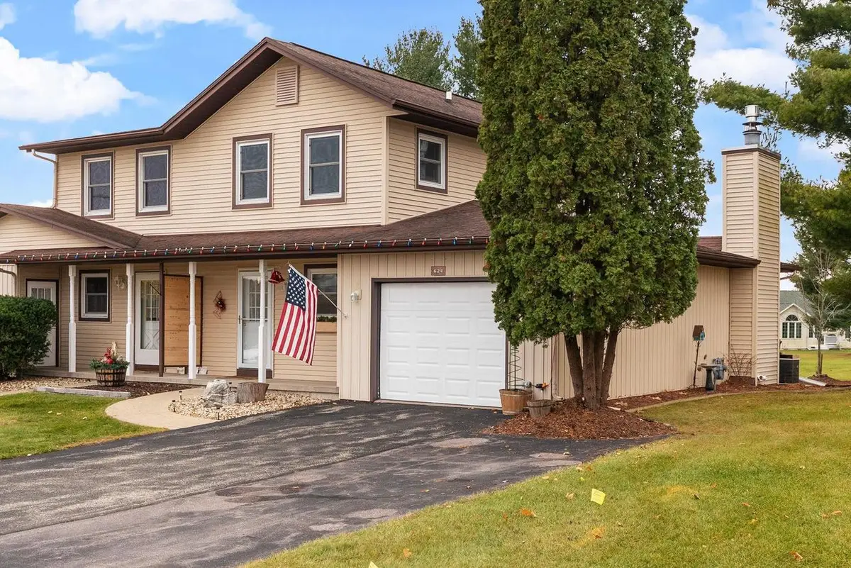 624 E Saddle Ridge, Portage, WI 53901 - Image #1