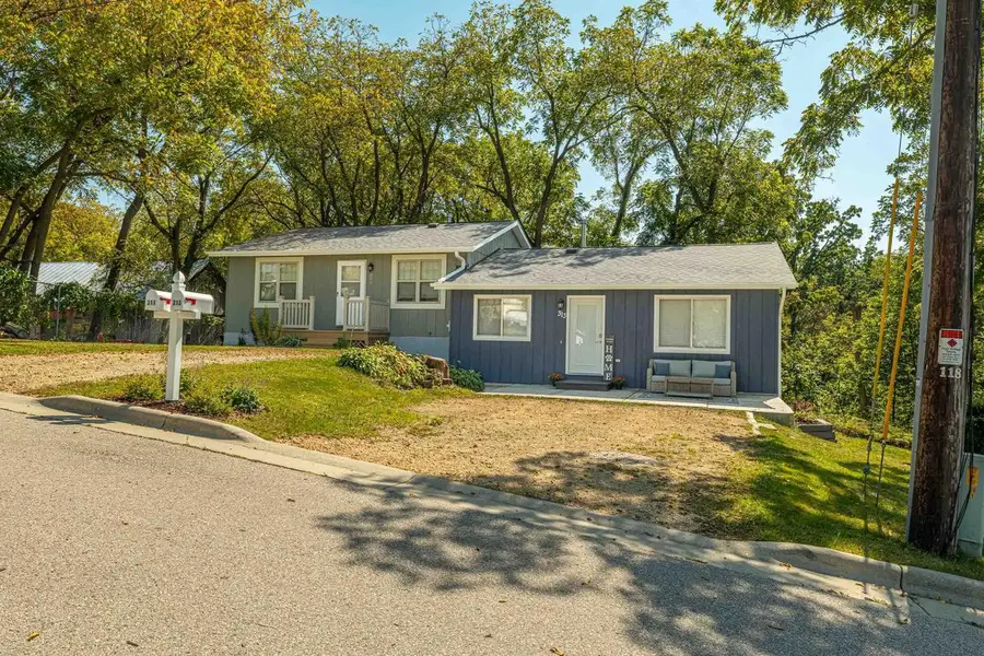 311 - 313 Wilson Street, Mount Horeb, WI 53572 - Image #3