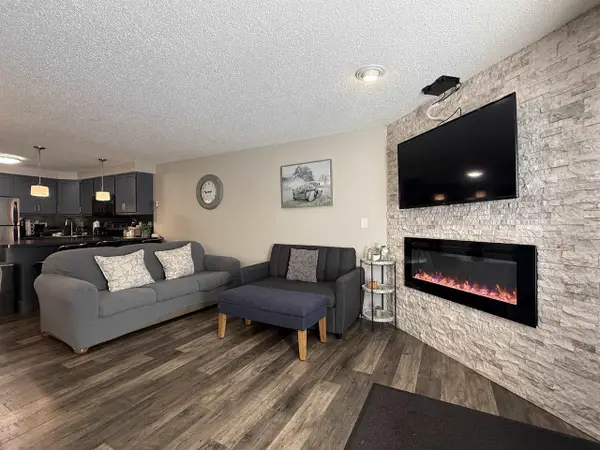 1093 Canyon Road #406, Wisconsin Dells, WI 53965