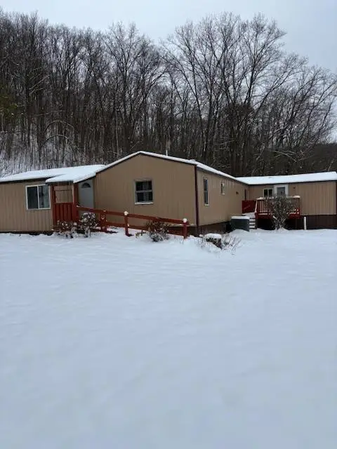 20497 Hady Lane, Gays Mills, WI 54631
