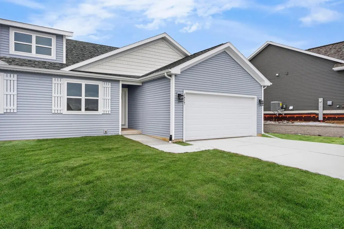 1400 Lilac Lane, Stoughton, WI 53589 - Image #1