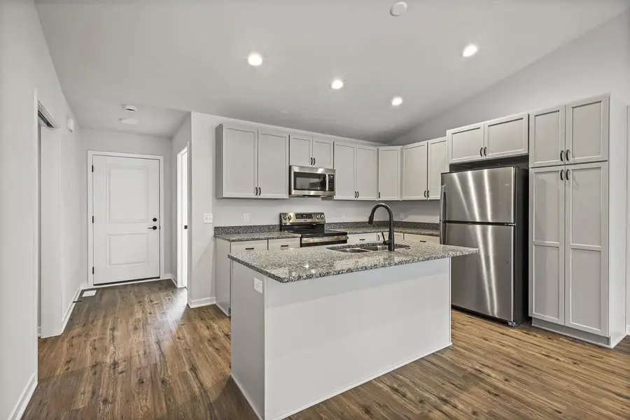 1400 Lilac Lane, Stoughton, WI 53589 - Image #2