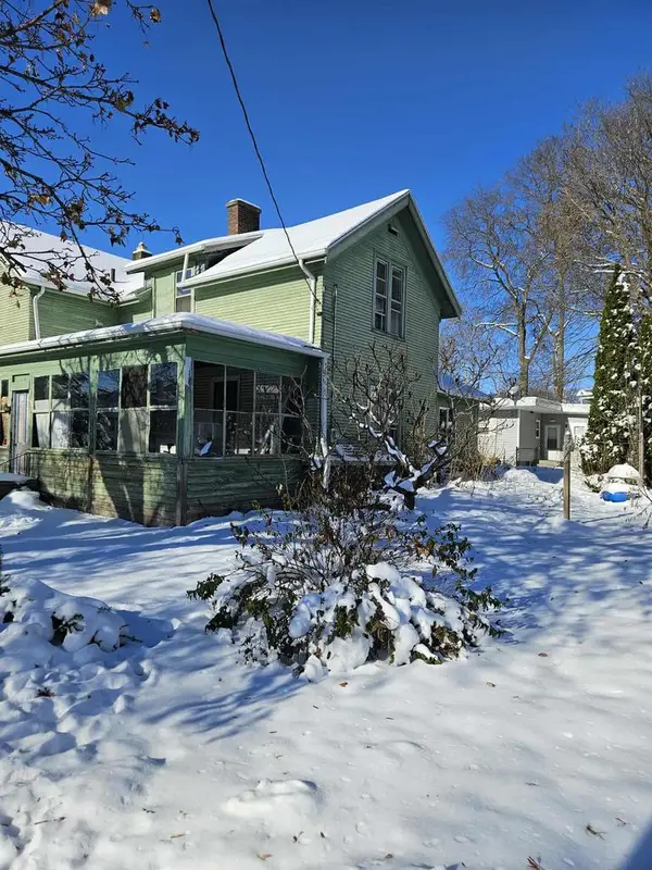 1003 E Grand Avenue, Beloit, WI 53511