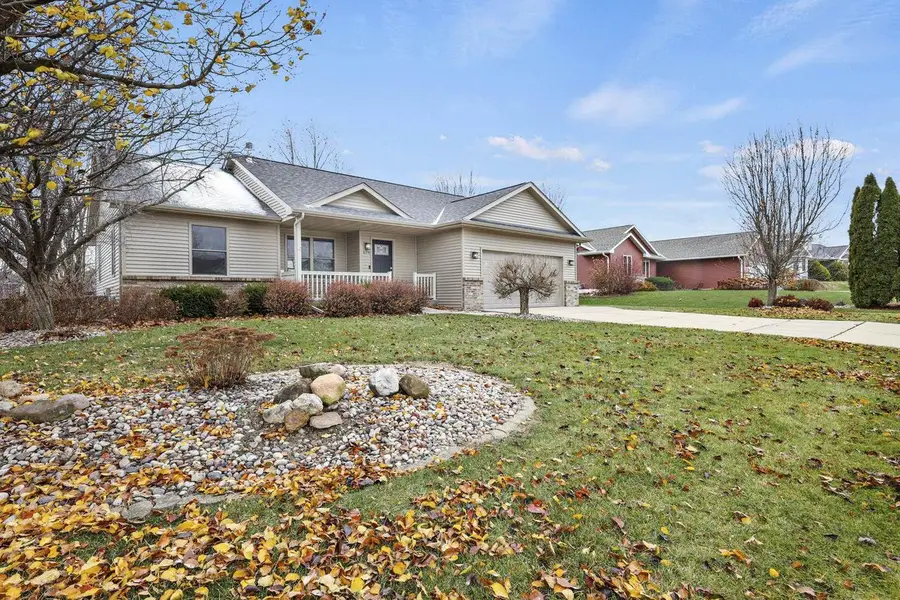 679 W Main Street, Evansville, WI 53536 - Image #2