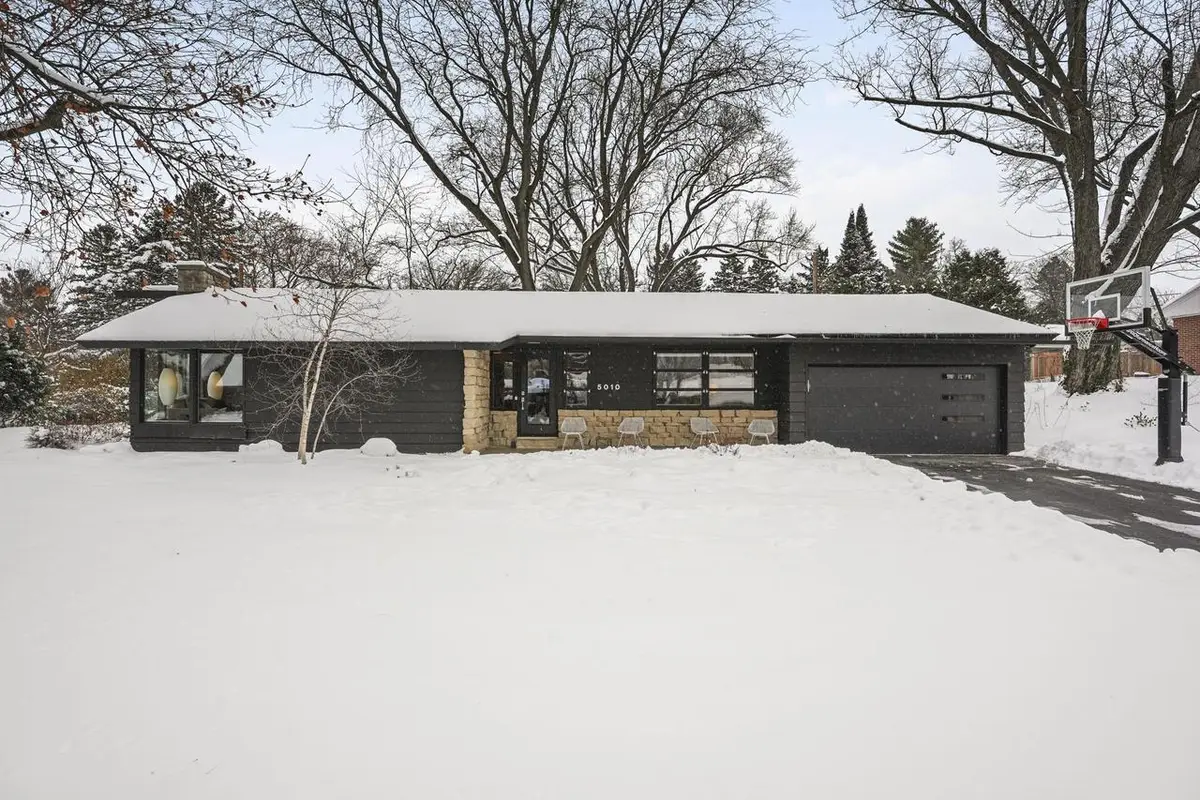 5010 Tomahawk Trail, Madison, WI 53705 - Image #1
