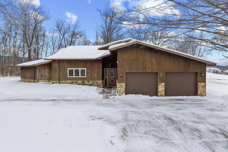 S6462 County Road PF, North Freedom, WI 53951 - Image #2