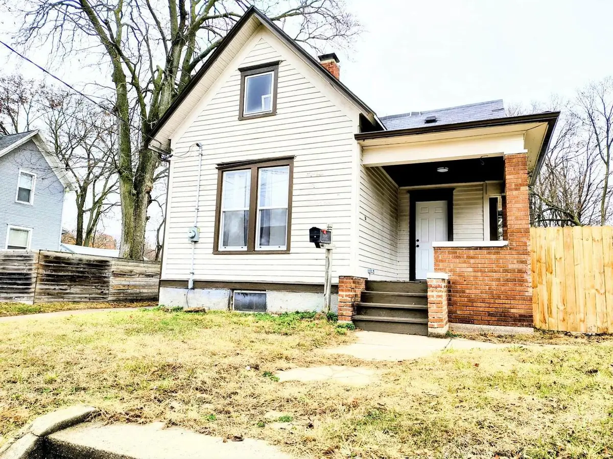 717 Vernon Avenue, Beloit, WI 53511 - #1