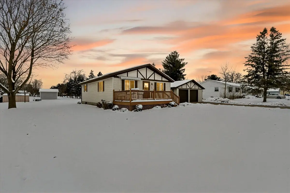N305 E 2ND Avenue, Brodhead, WI 53520 - Image #1