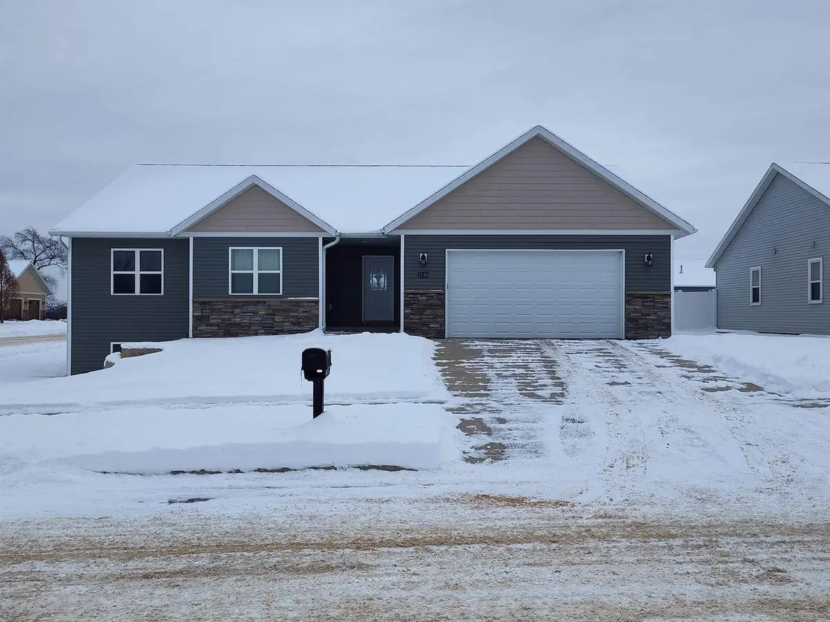 2148 Cambridge Court, Reedsburg, WI 53959 - Image #1