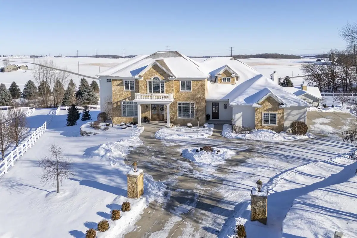 4908 Winners Circle, Middleton, WI 53562 - Image #1