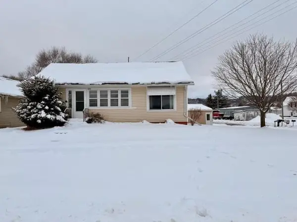 111 N Commercial Street, Viola, WI 54664