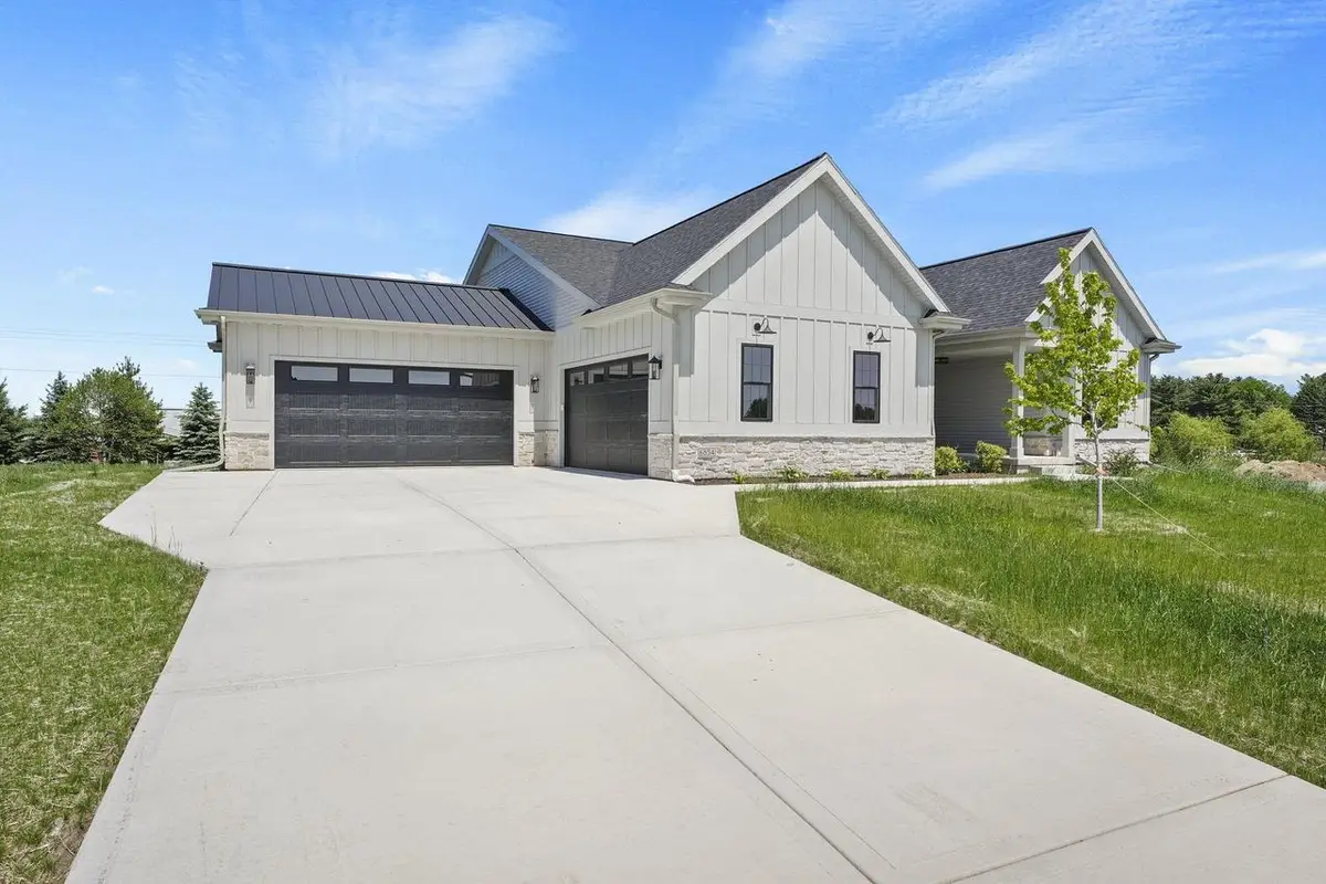 6854 Karolina Way, Sun Prairie, WI 53590 - #1