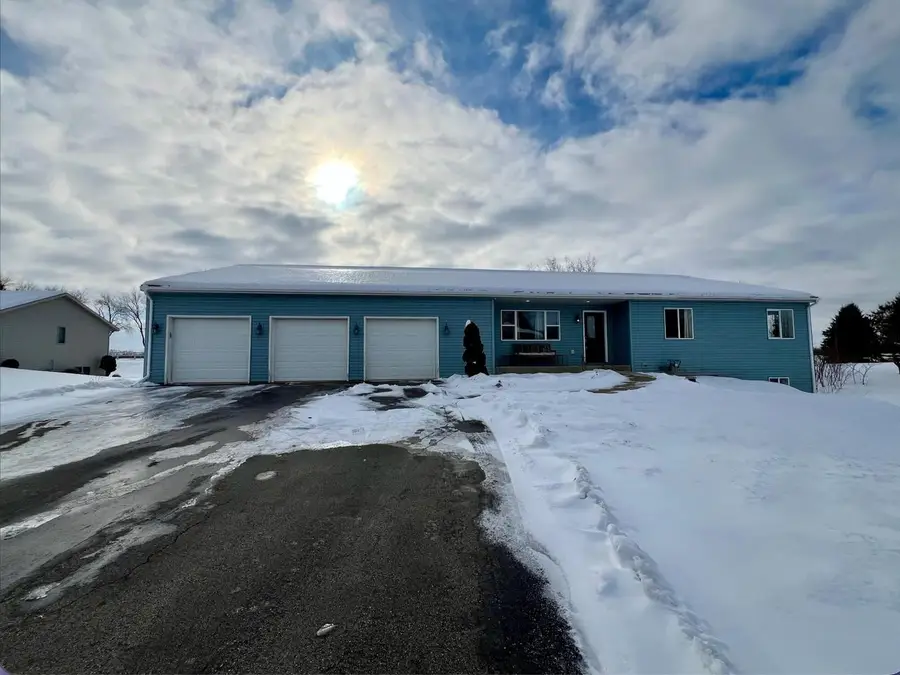 5628 E Eagle Drive, Milton, WI 53563 - #2