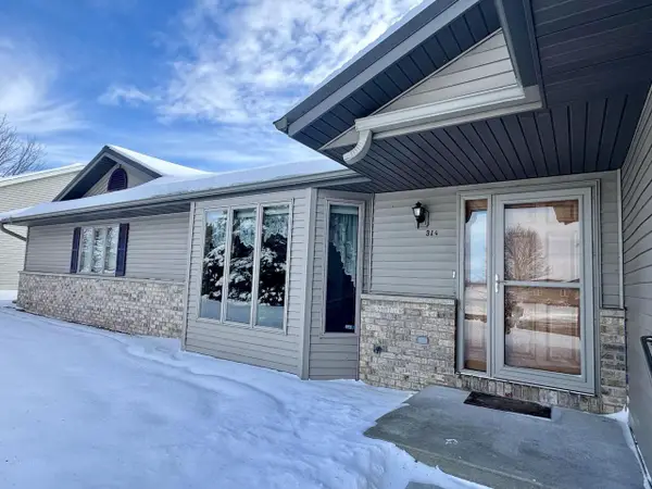 314 Forest Street, Fox Lake, WI 53933