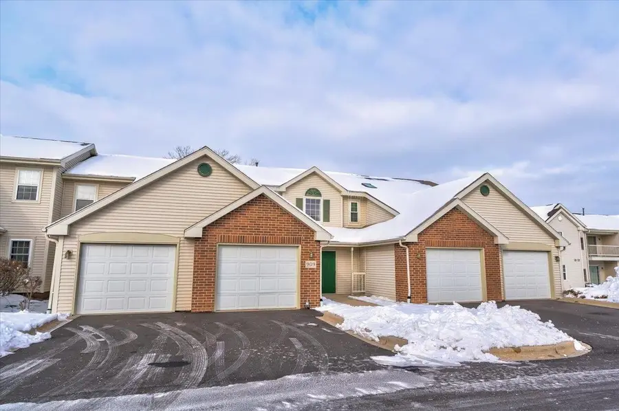 909 Park Street #101, Oregon, WI 53575 - Image #3