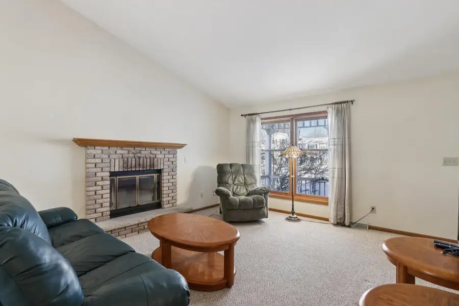 609 Seven Nations Drive, Madison, WI 53713 - #3