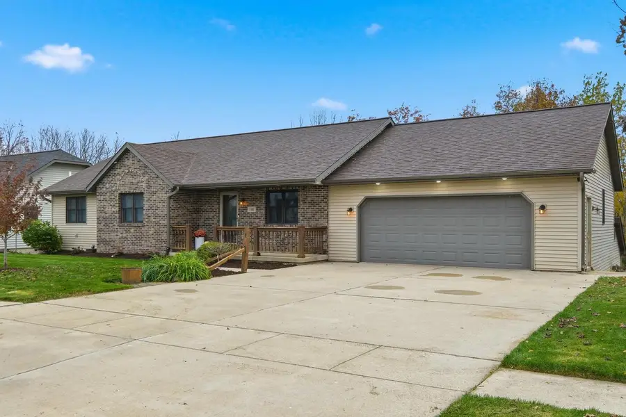 148 Lazy Lake Drive, Fall River, WI 53932 - Image #3