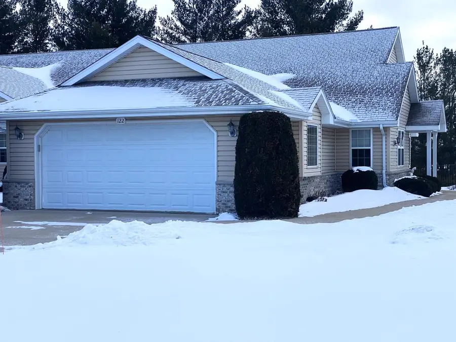 122 Summit Court #2502, Columbus, WI 53925 - #3