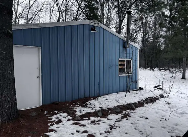 915 Fur Avenue, Wisconsin Dells, WI 53965