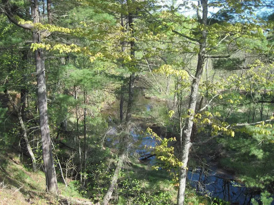 1017 9th Avenue, Hancock, WI 54943 - #2