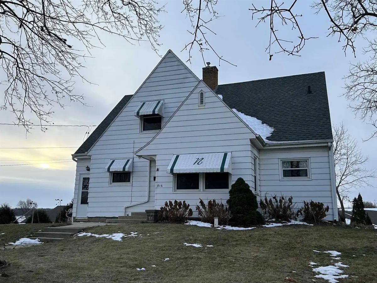 816 S Monroe Street, Stoughton, WI 53589 - #1