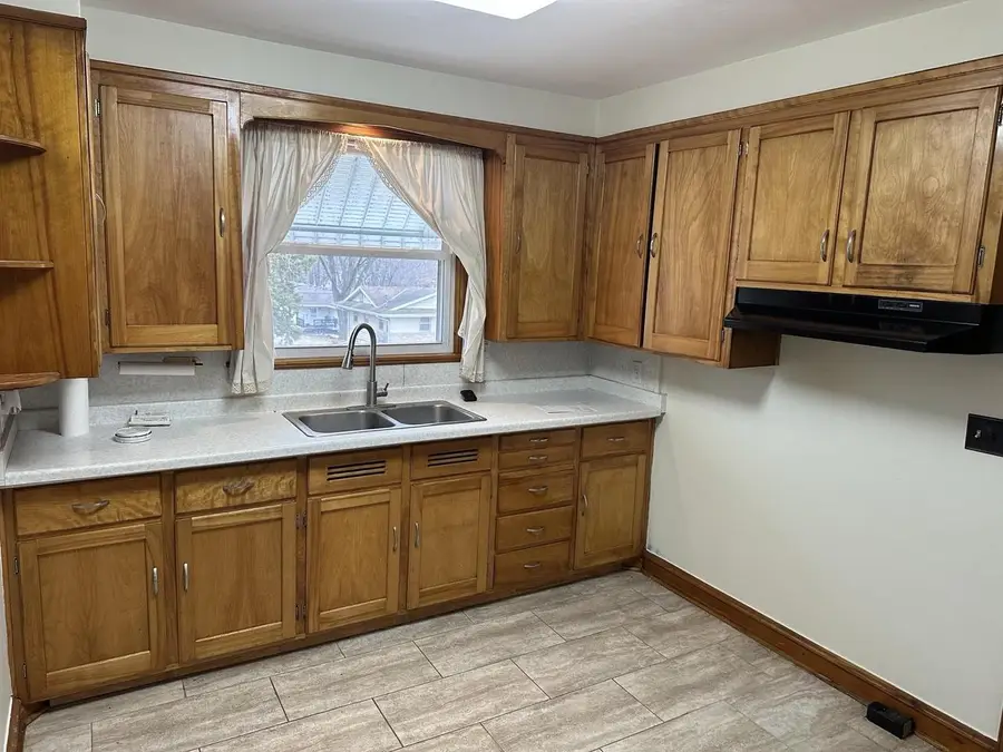 816 S Monroe Street, Stoughton, WI 53589 - #2