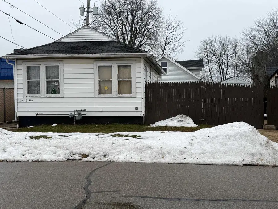 1204 Newman Street, Janesville, WI 53545 - Image #2