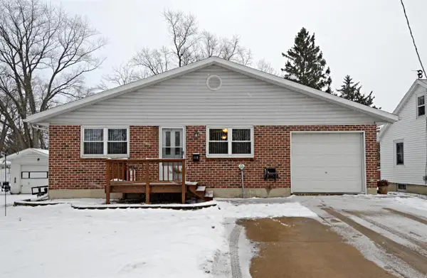810 N High Street, Fort Atkinson, WI 53538
