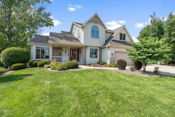 925 Lexington Way, Waunakee, WI 53597