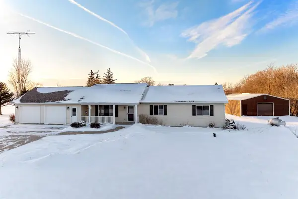 9268 Tri-County Road, Ripon, WI 54971