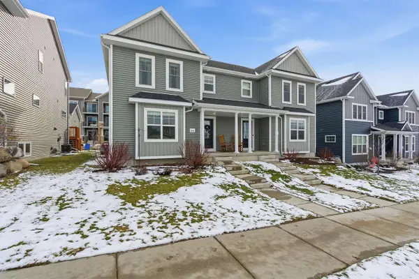 629 Hillcrest Drive, Waunakee, WI 53597