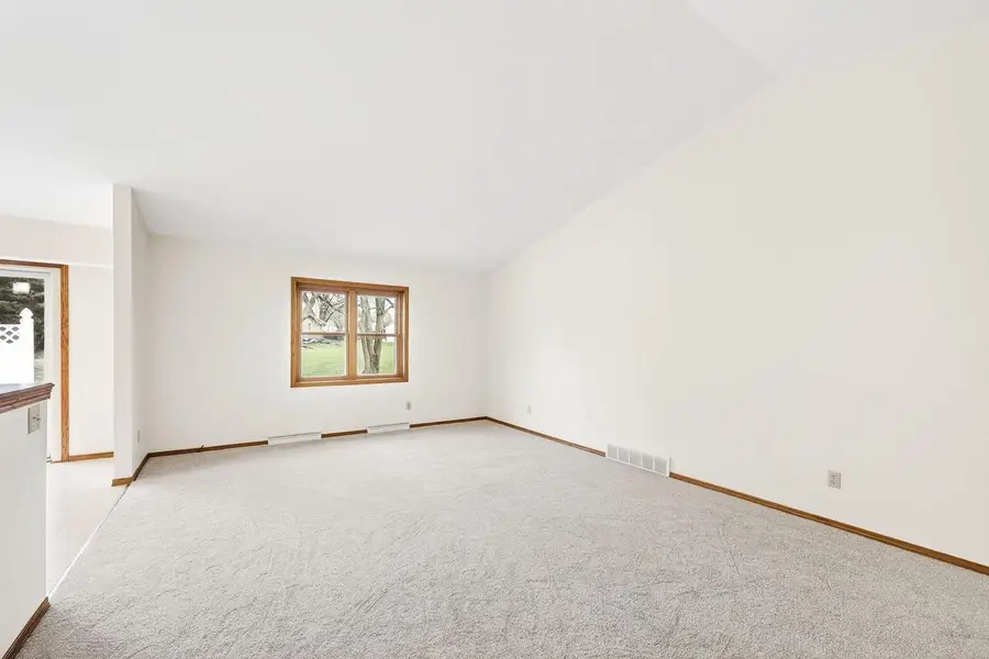 10 Wynbrook Circle, Madison, WI 53704 - #3