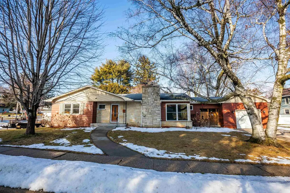 308 W Division Street, Dodgeville, WI 53533 - #1