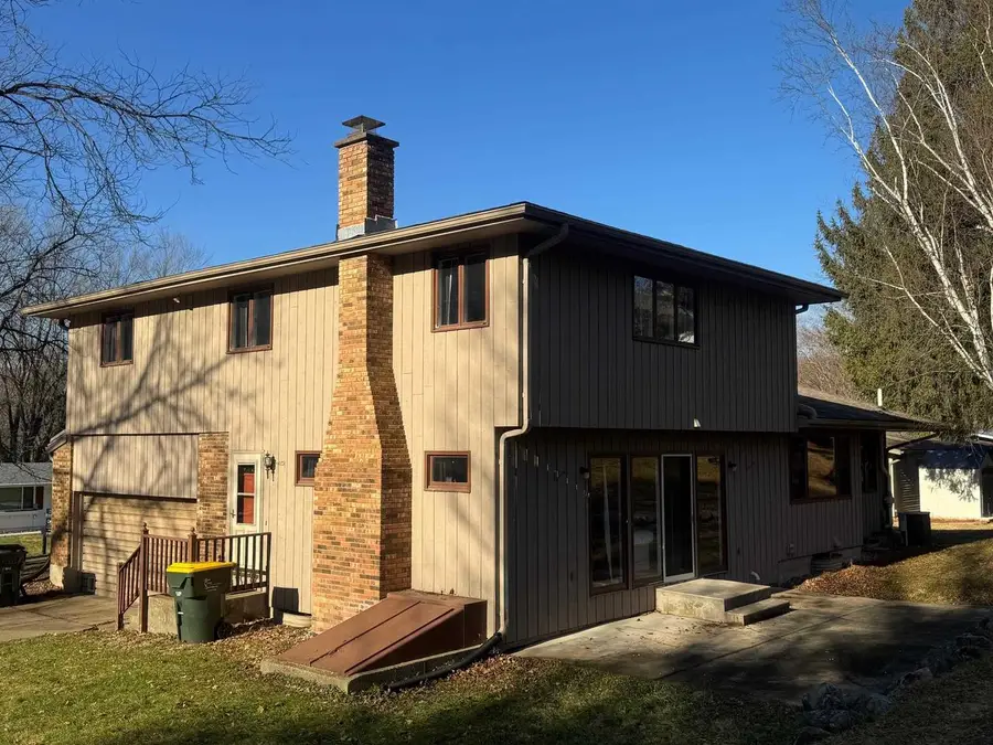 715 S Cairns Avenue, Richland Center, WI 53581 - #3