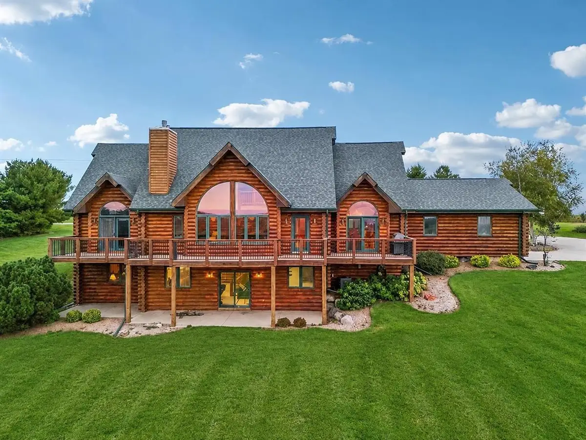 4721 County Road ZZ, Dodgeville, WI 53533 - #1