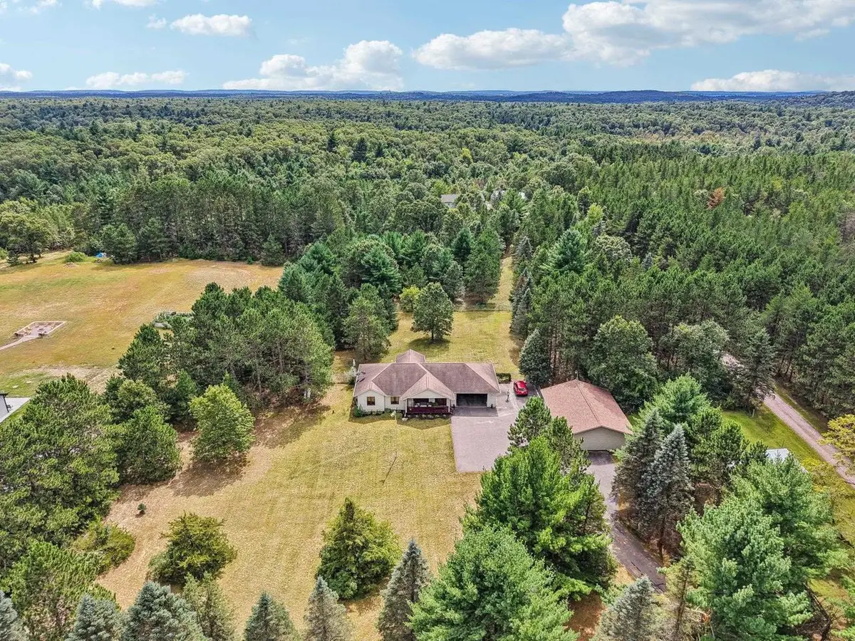 911 Gillette Lane, Wisconsin Dells, WI 53965 - Image #1