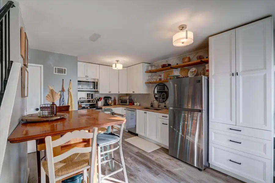 321 East Bluff, Madison, WI 53704 - Image #2