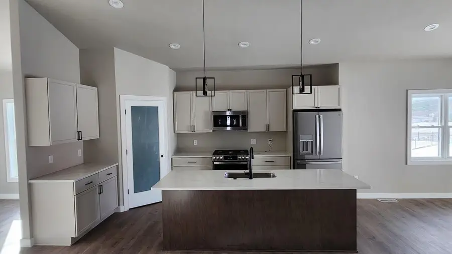 495 Foxfield Court, Oregon, WI 53575 - Image #2